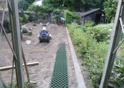 Rénovation complète d'un petit jardin de ville.

Deux petites journées ont suffit et tout est com...