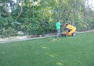 Dégagement de l'éclairage du terrain d'entrainement du RFC Seraing.

Merci à nos collaborateurs M...