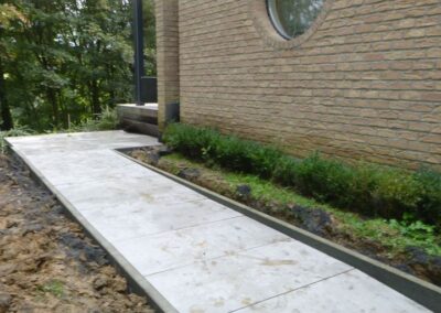Réalisation d'un micro chantier à Nandrin.

Réalisation d'un accès avec de méga dalles XXL de c...